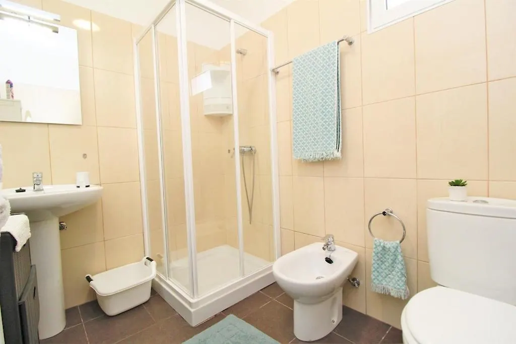 Daire Holiday House Villa Marmeleiros Funchal